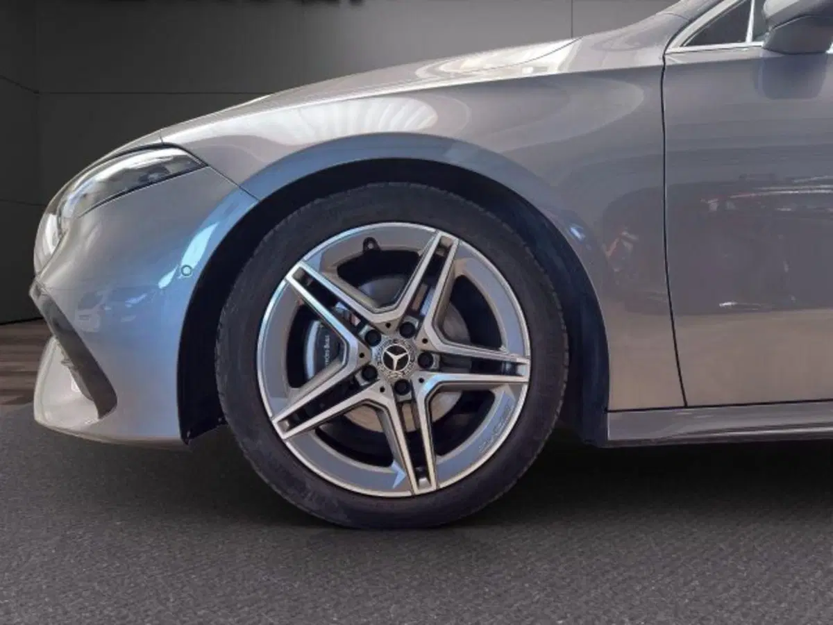 Mercedes-Benz Classe A Sedan usata a Novara (8)