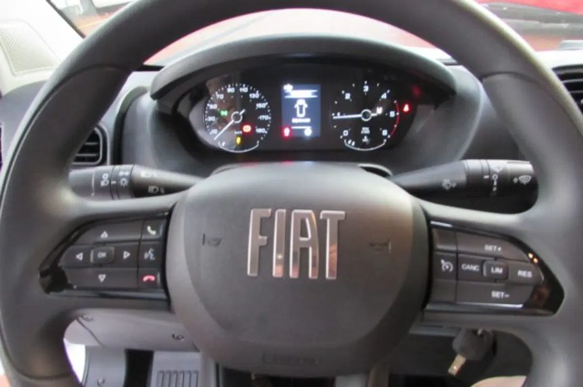 Fiat Ducato Furgone nuova a Milano (12)