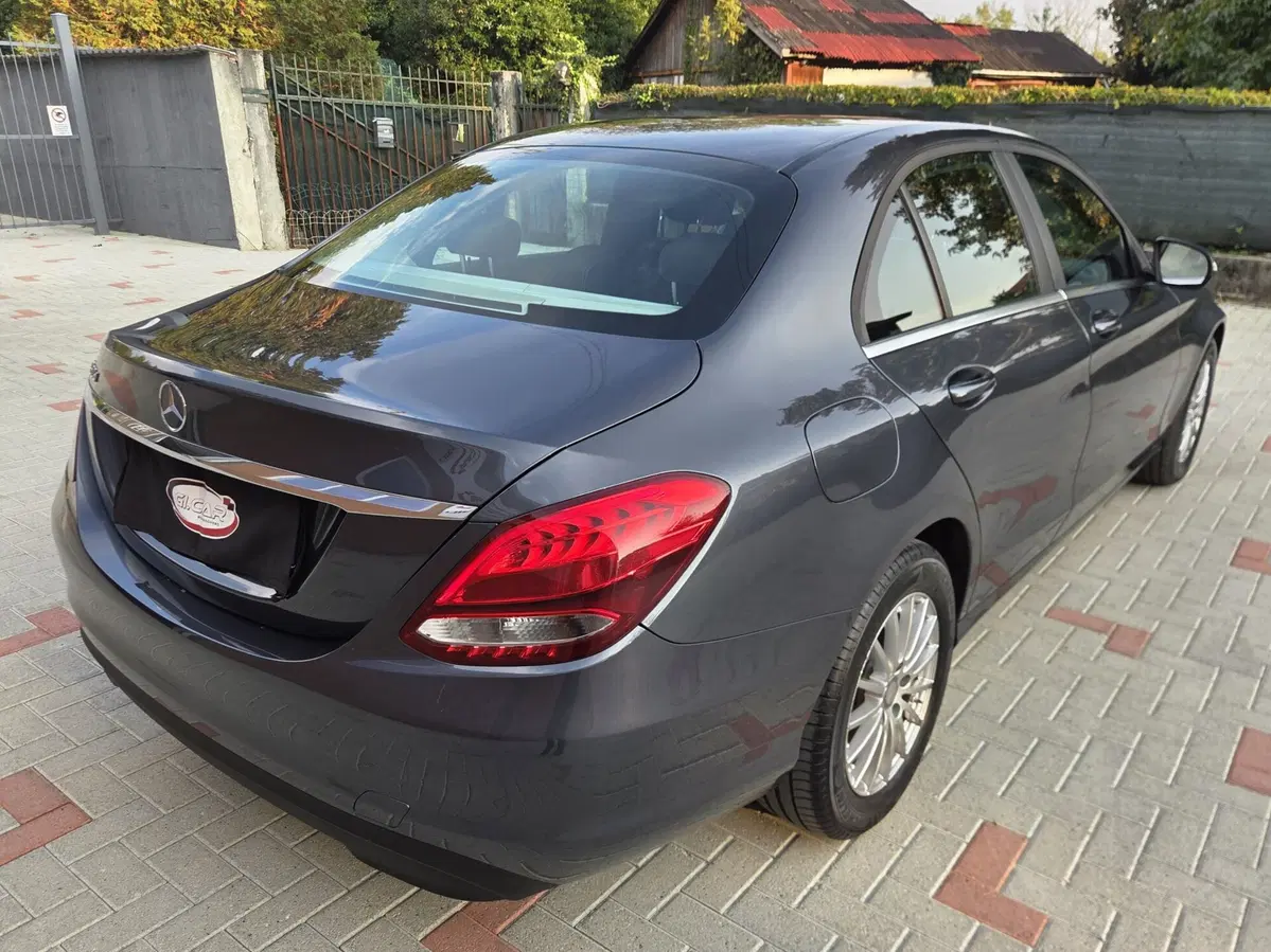 Mercedes-Benz Classe C usata a Torino (3)