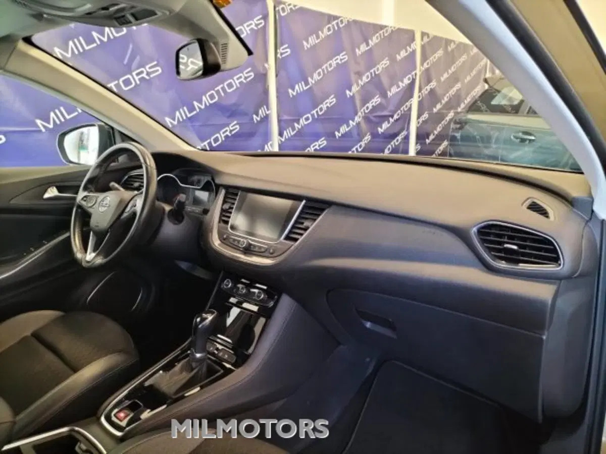 Opel Grandland X usata a Messina (10)
