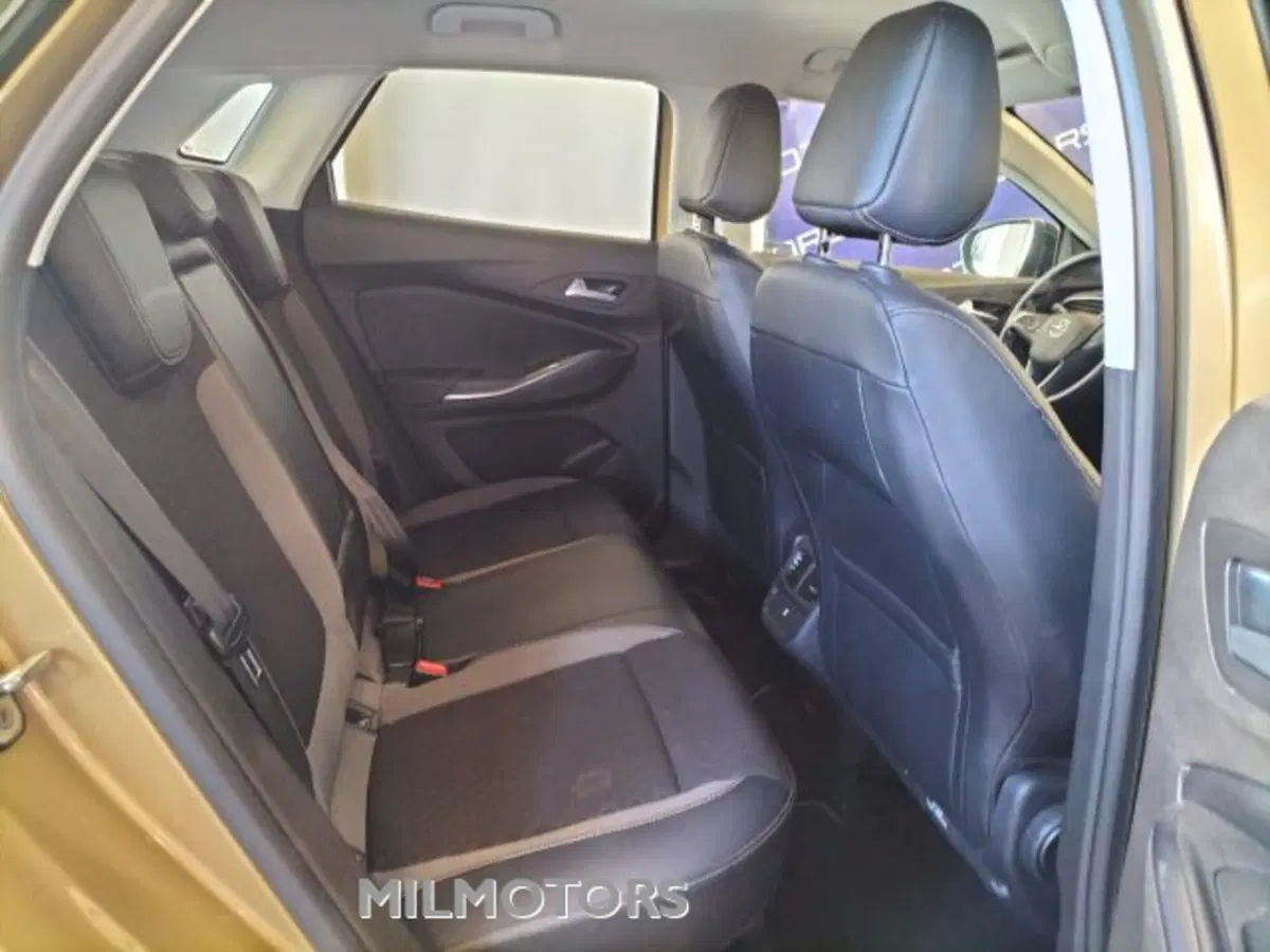 Opel Grandland X usata a Messina (11)