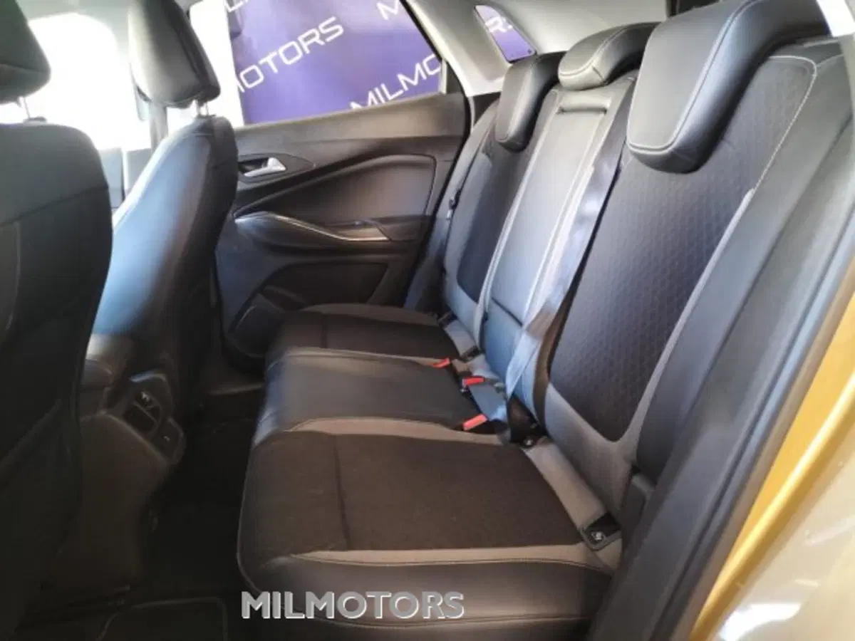 Opel Grandland X usata a Messina (17)