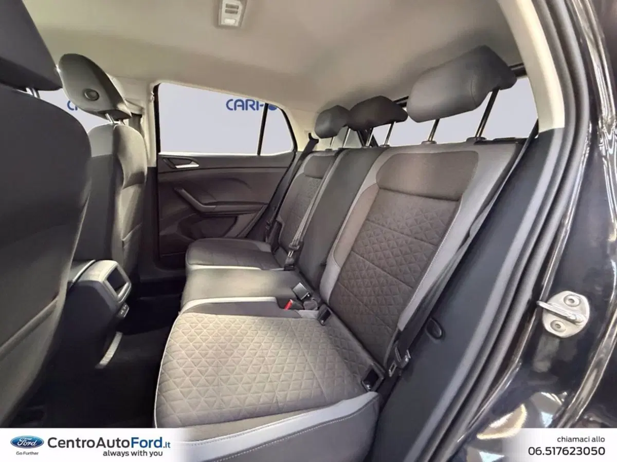Volkswagen T-Cross usata a Roma (13)