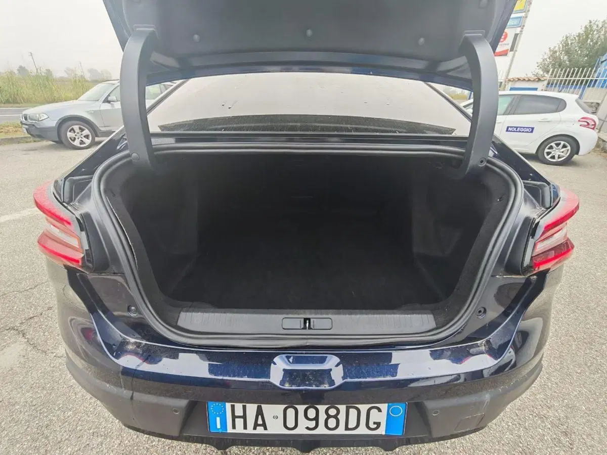 Citroen C4 X usata a Milano (6)