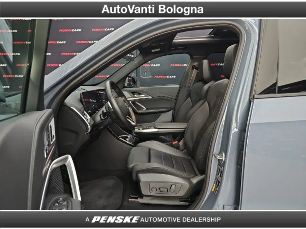 BMW iX1 usata a Bologna (10)
