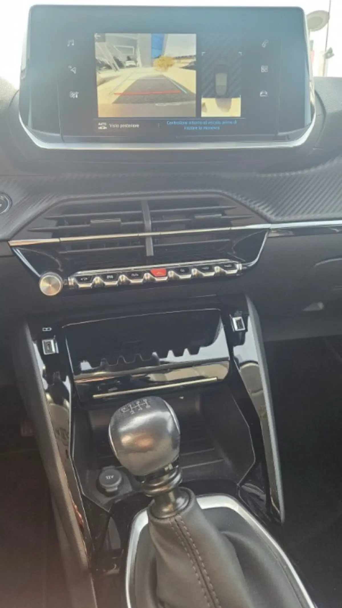 Peugeot 208 usata a Lucca (14)
