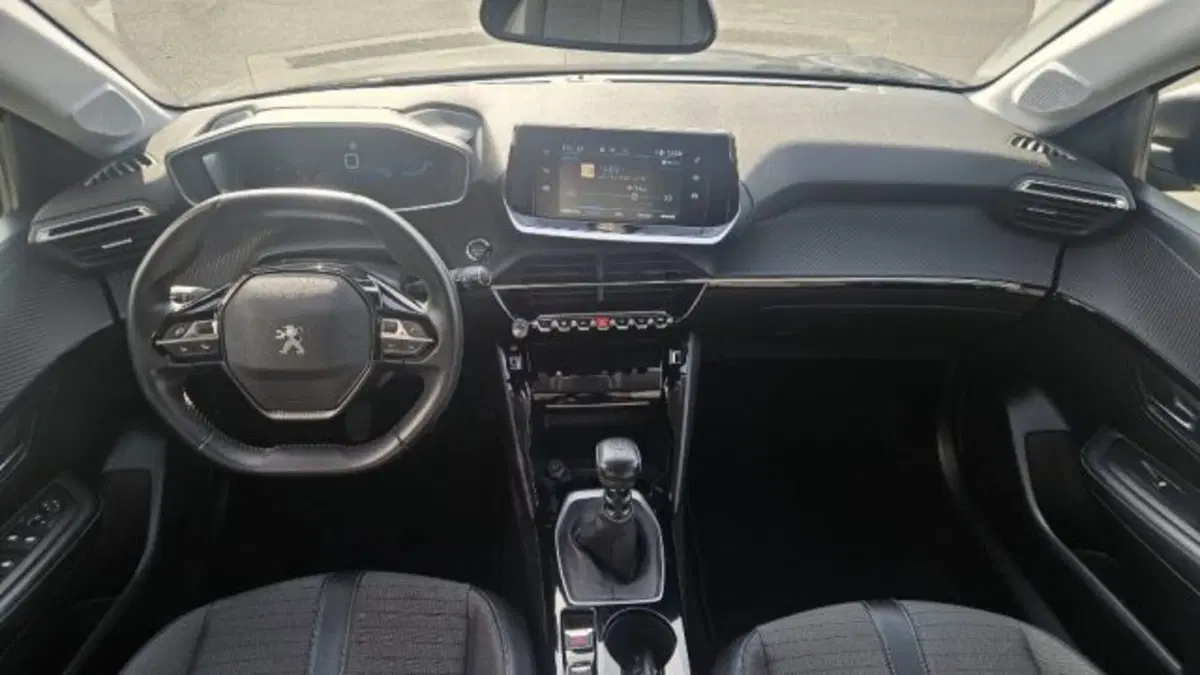 Peugeot 208 usata a Lucca (17)