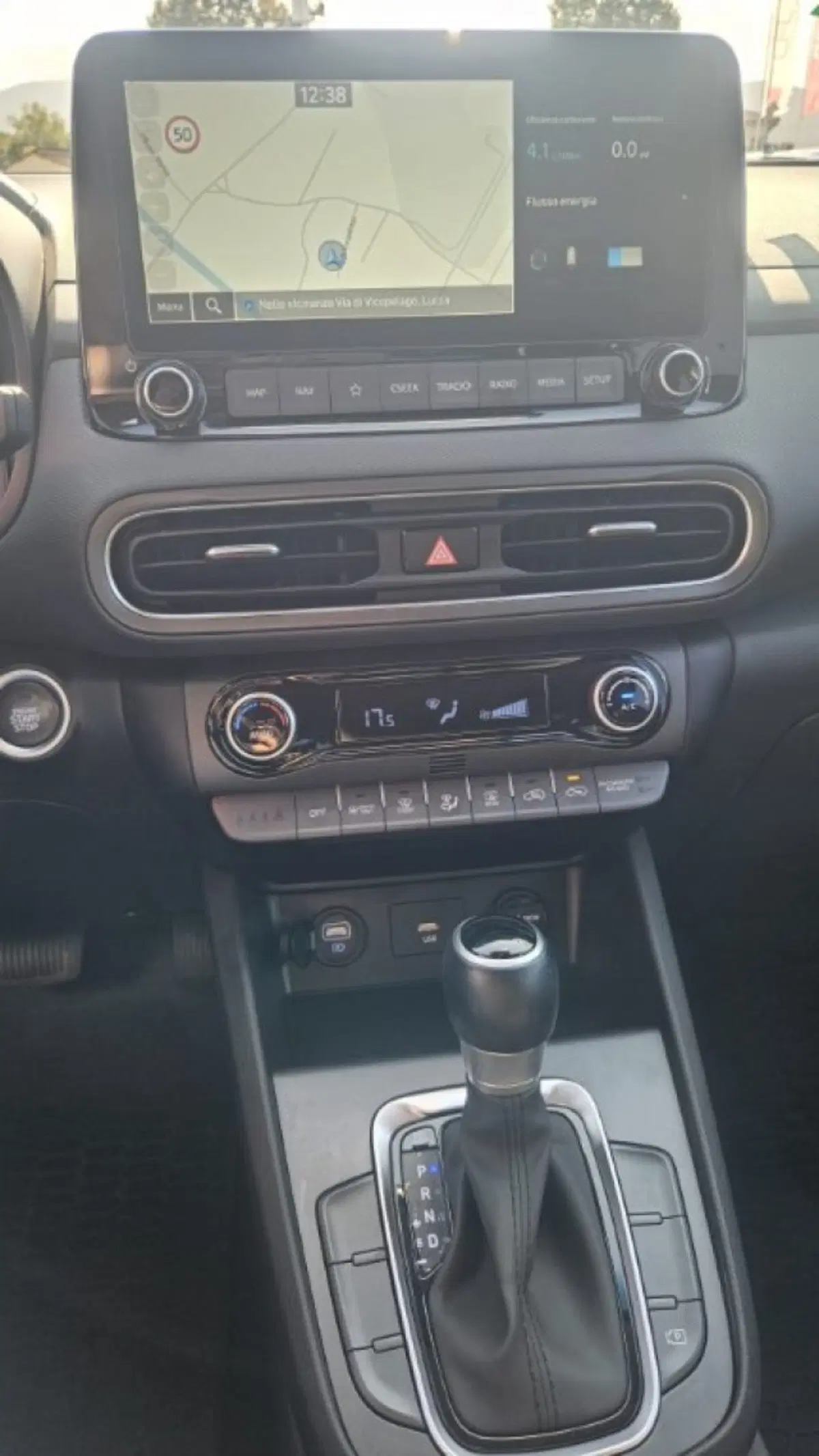 Hyundai Kona usata a Lucca (12)