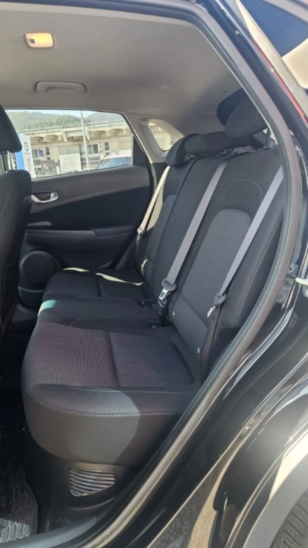 Hyundai Kona usata a Lucca (17)