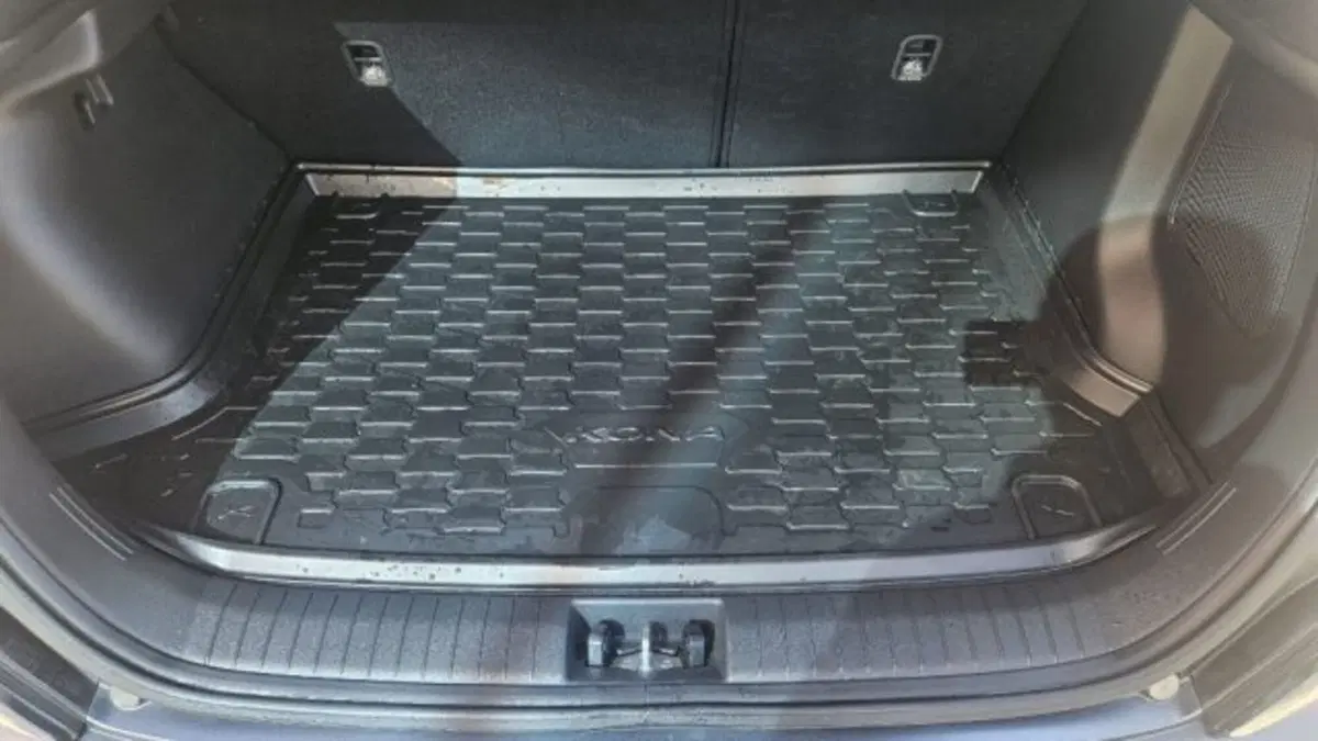Hyundai Kona usata a Lucca (19)