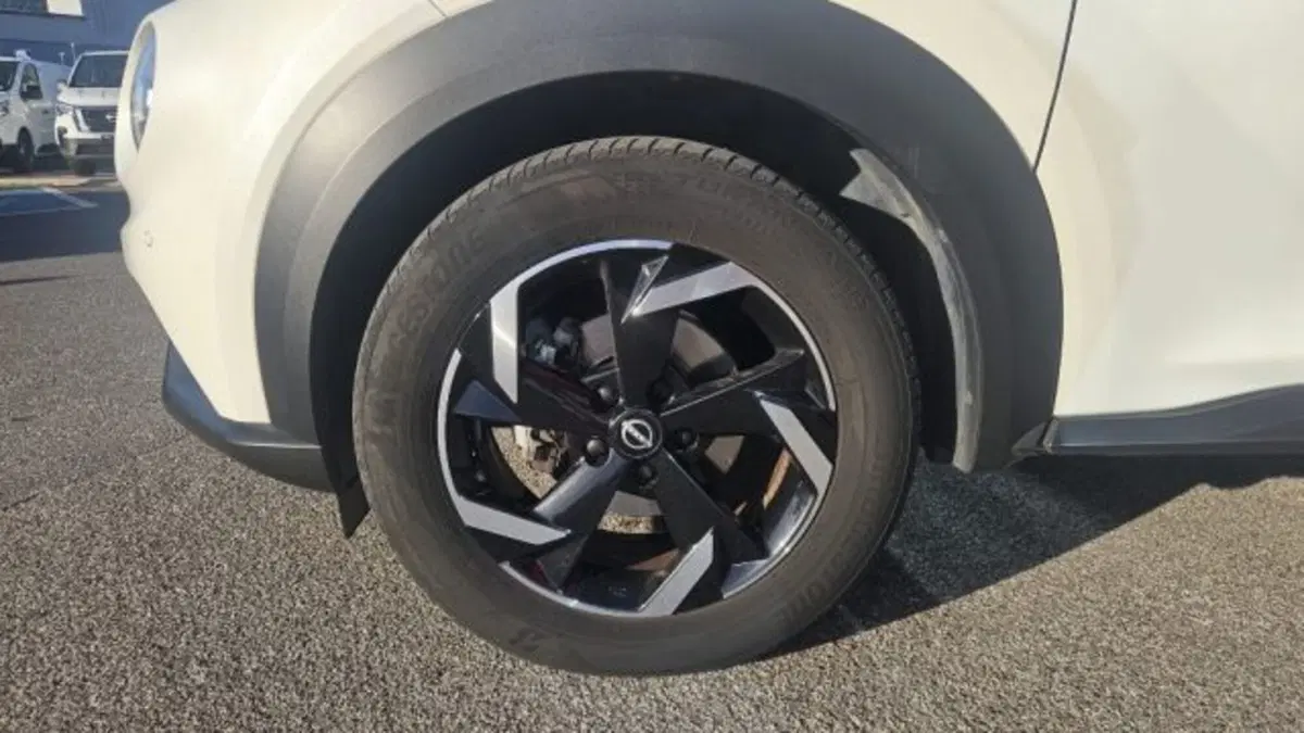 Nissan Juke usata a Lucca (9)