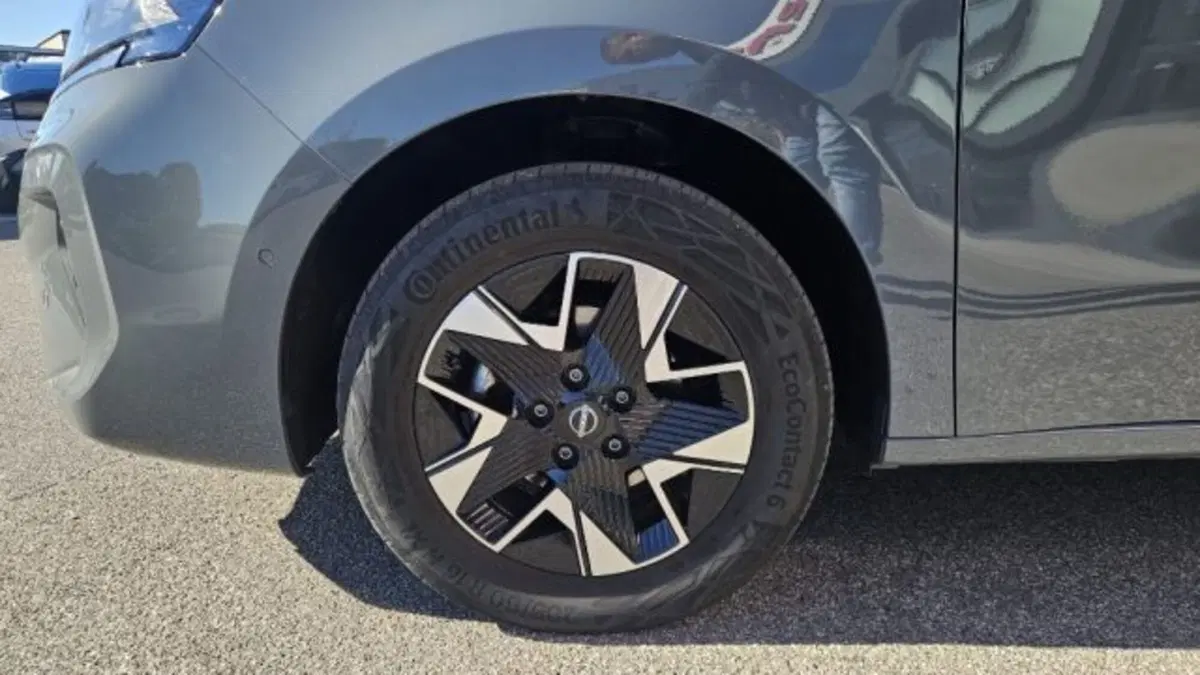 Nissan Townstar usata a Lucca (19)