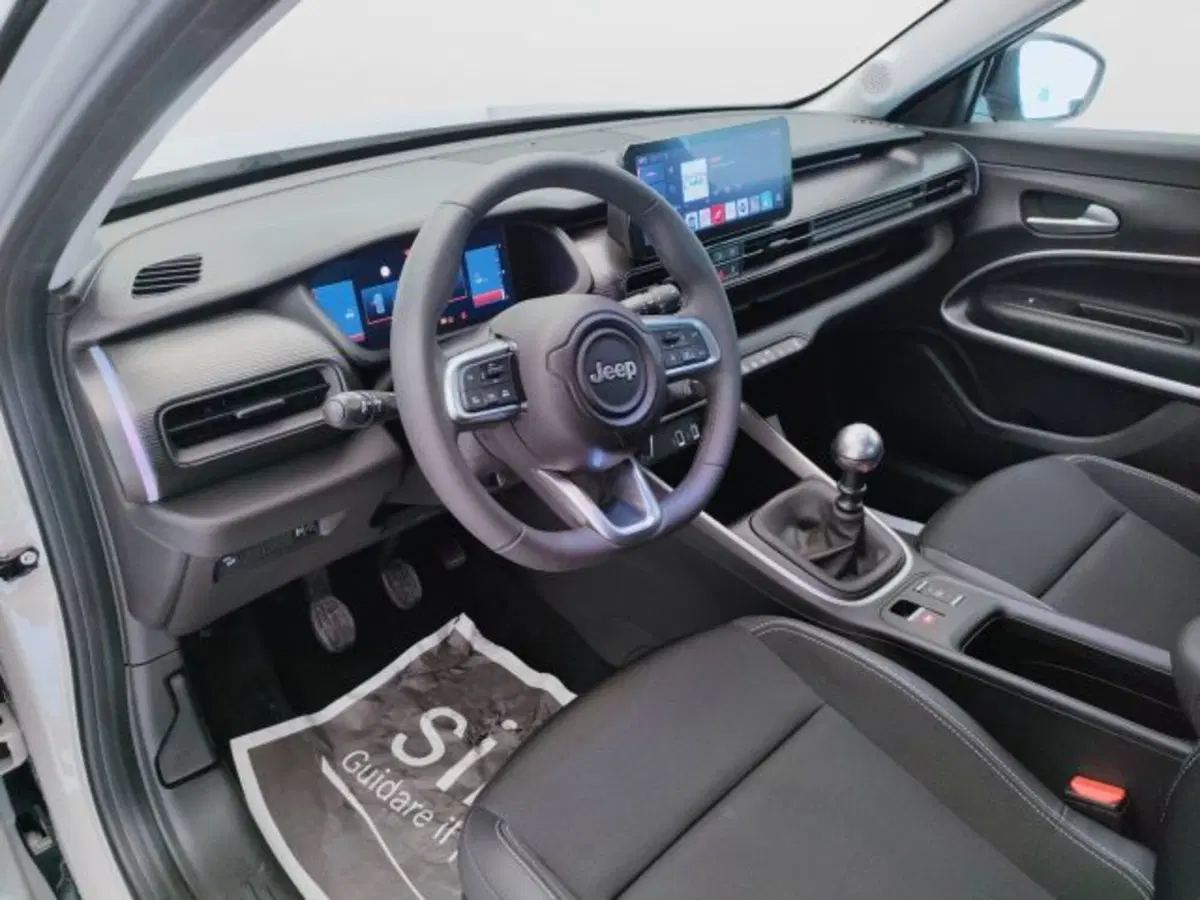 Jeep Avenger usata a Teramo (14)