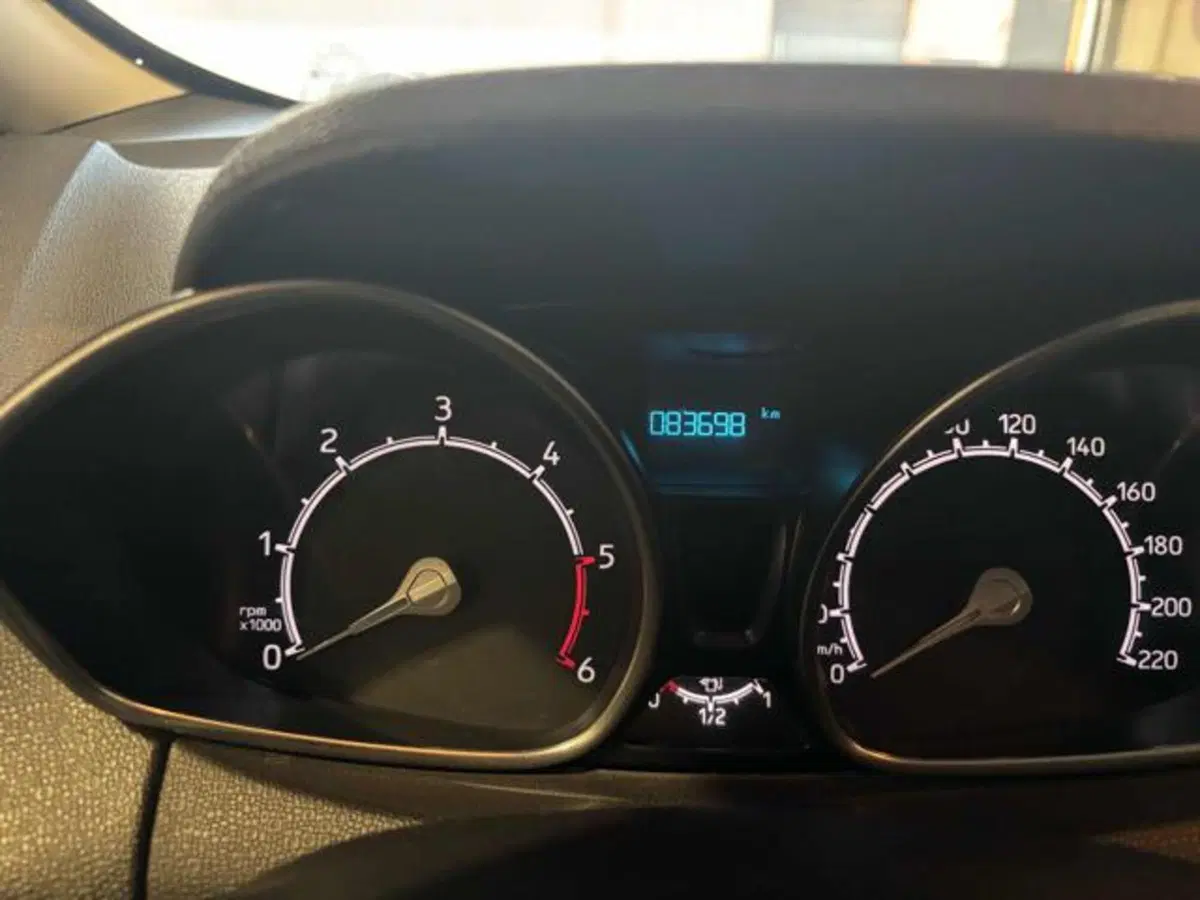 Ford EcoSport usata a Caserta (9)