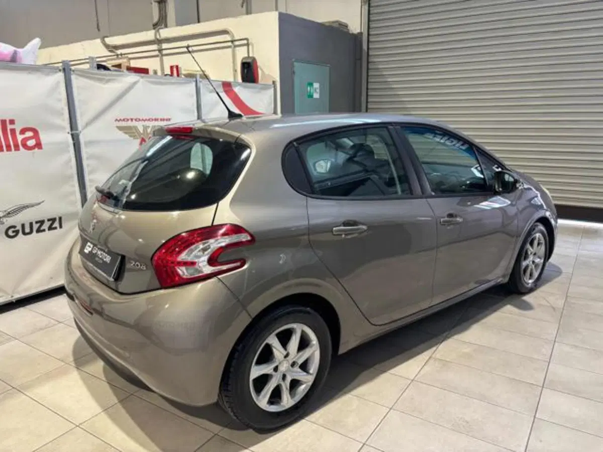 Peugeot 208 usata a Caserta (5)