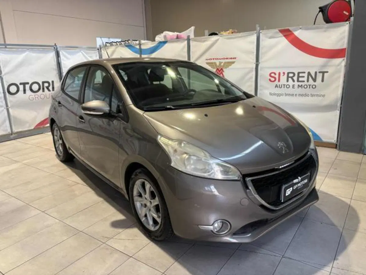 Peugeot 208 usata a Caserta (6)