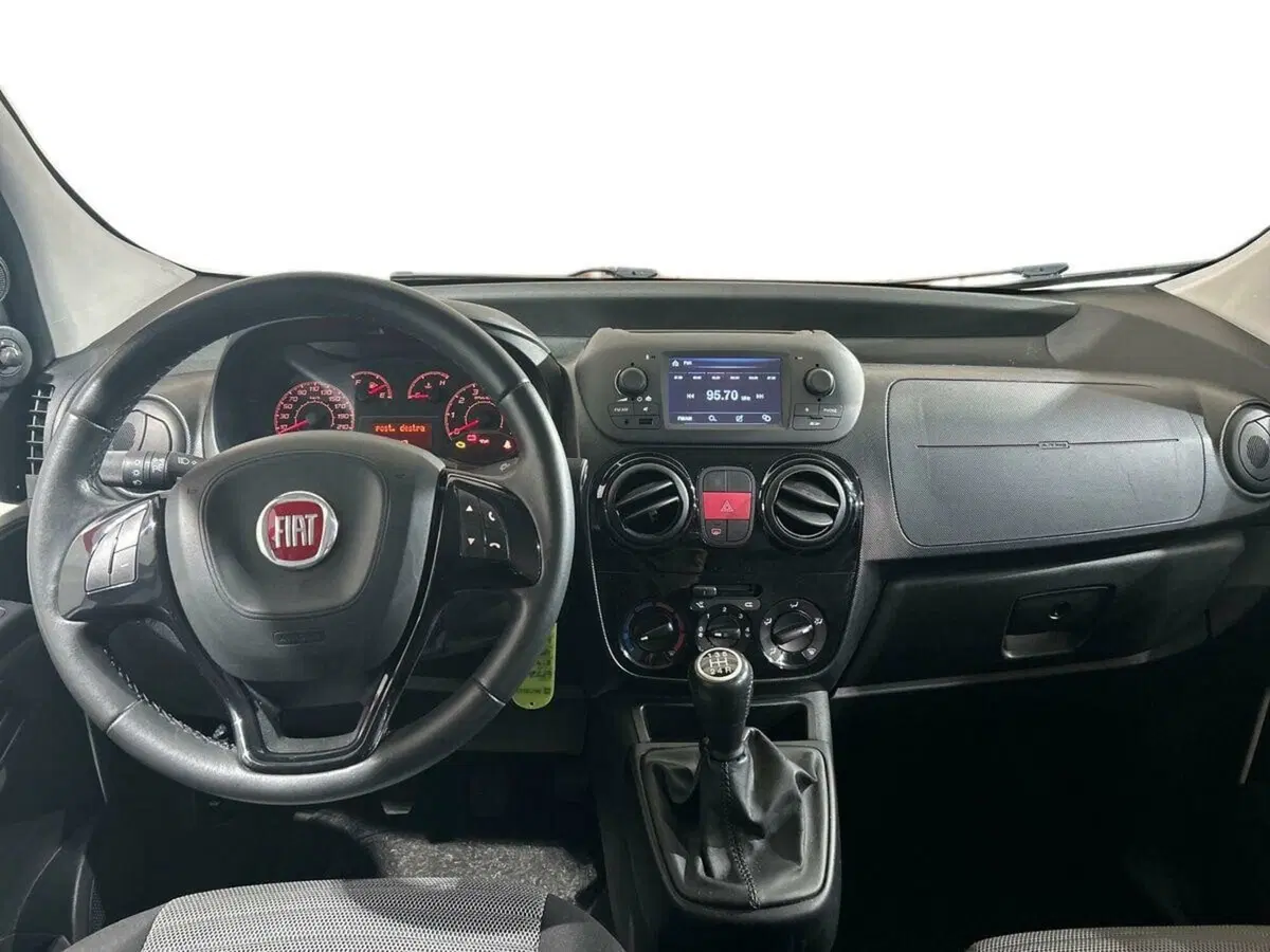 Fiat Qubo usata a Lecco (8)