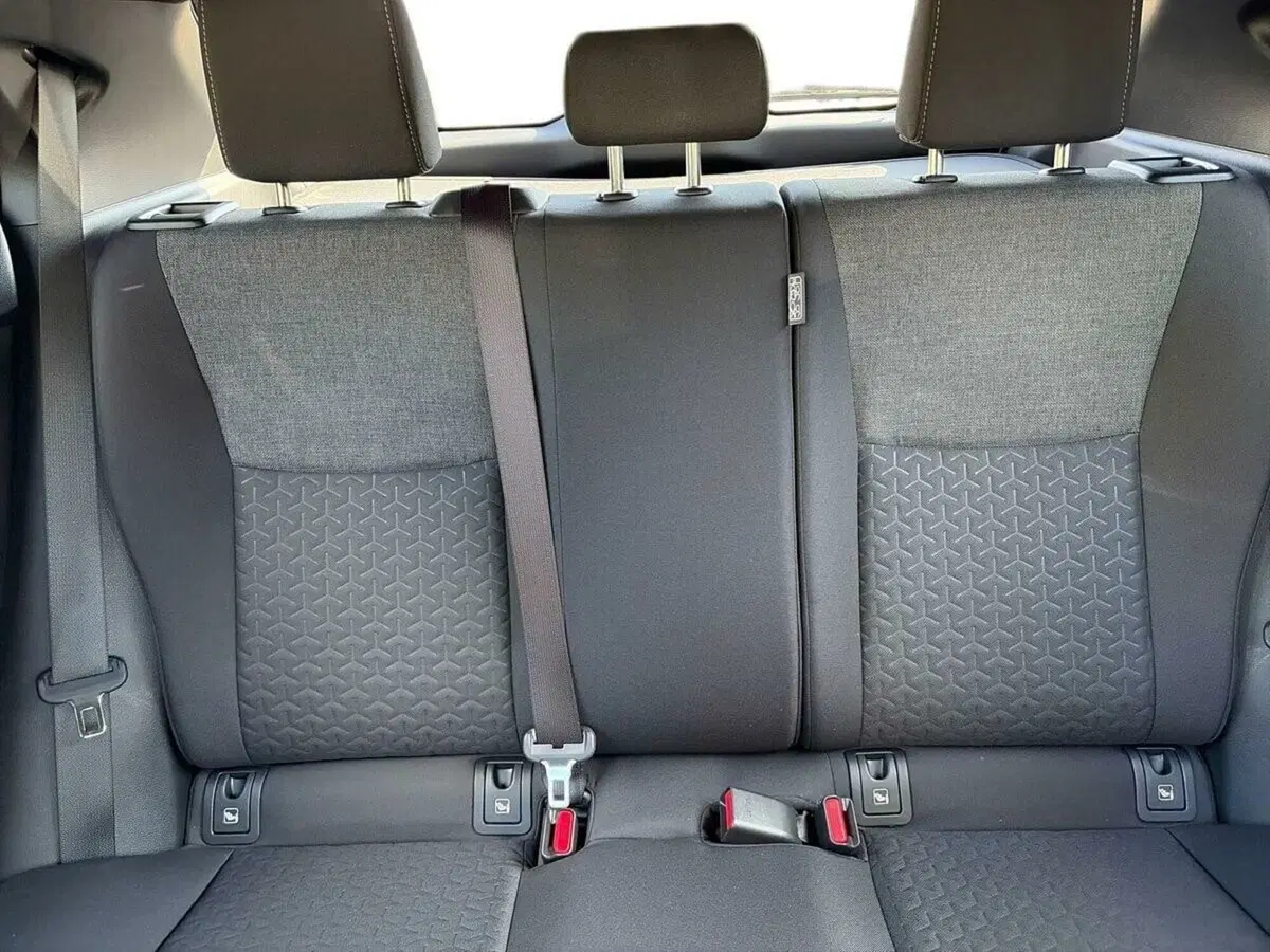 Toyota Yaris Cross usata a Lecco (11)