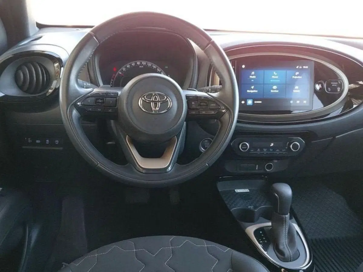 Toyota Aygo X usata a Cagliari (8)