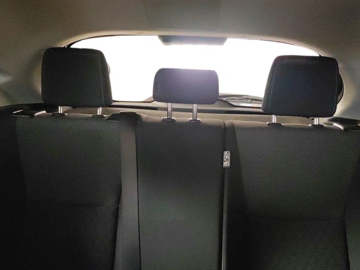 Toyota Yaris usata a Milano (12)