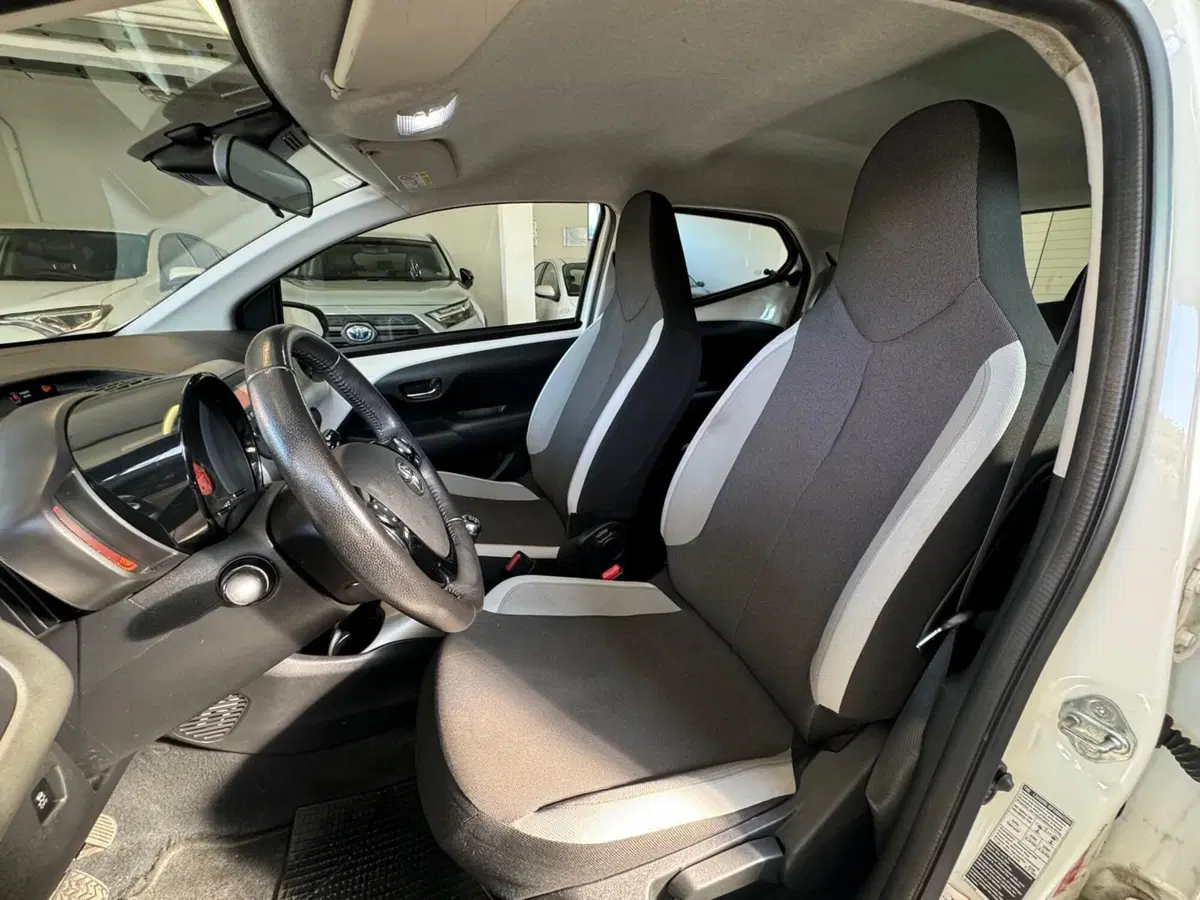 Toyota Aygo usata a Modena (13)
