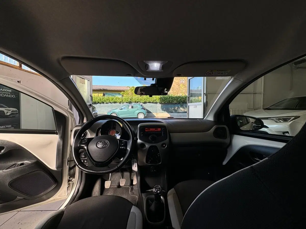 Toyota Aygo usata a Modena (17)
