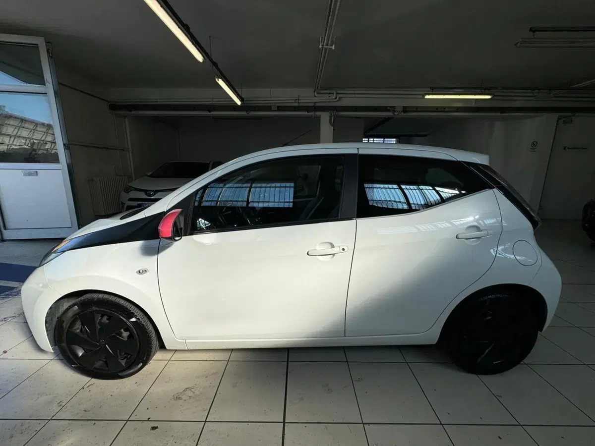 Toyota Aygo usata a Modena (9)