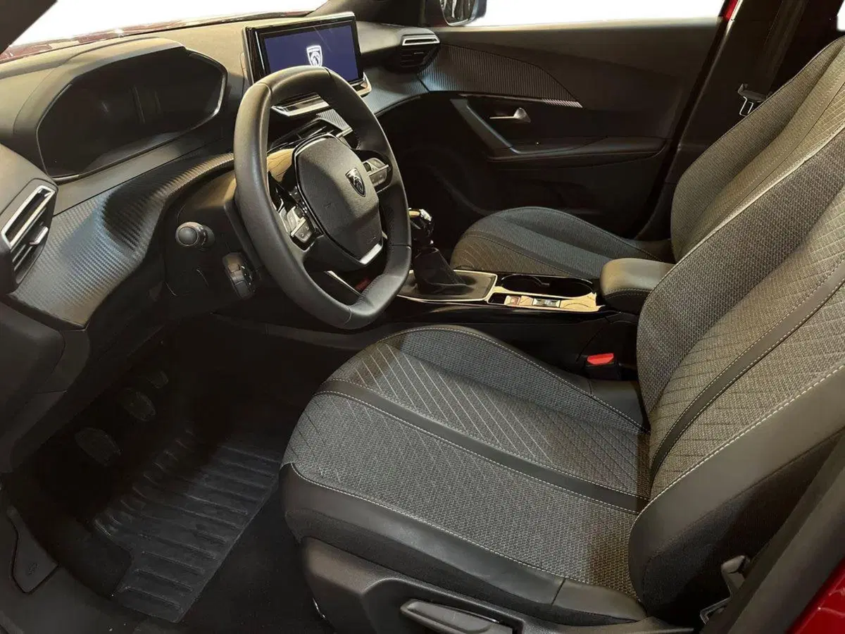 Peugeot 2008 usata a Bari (10)