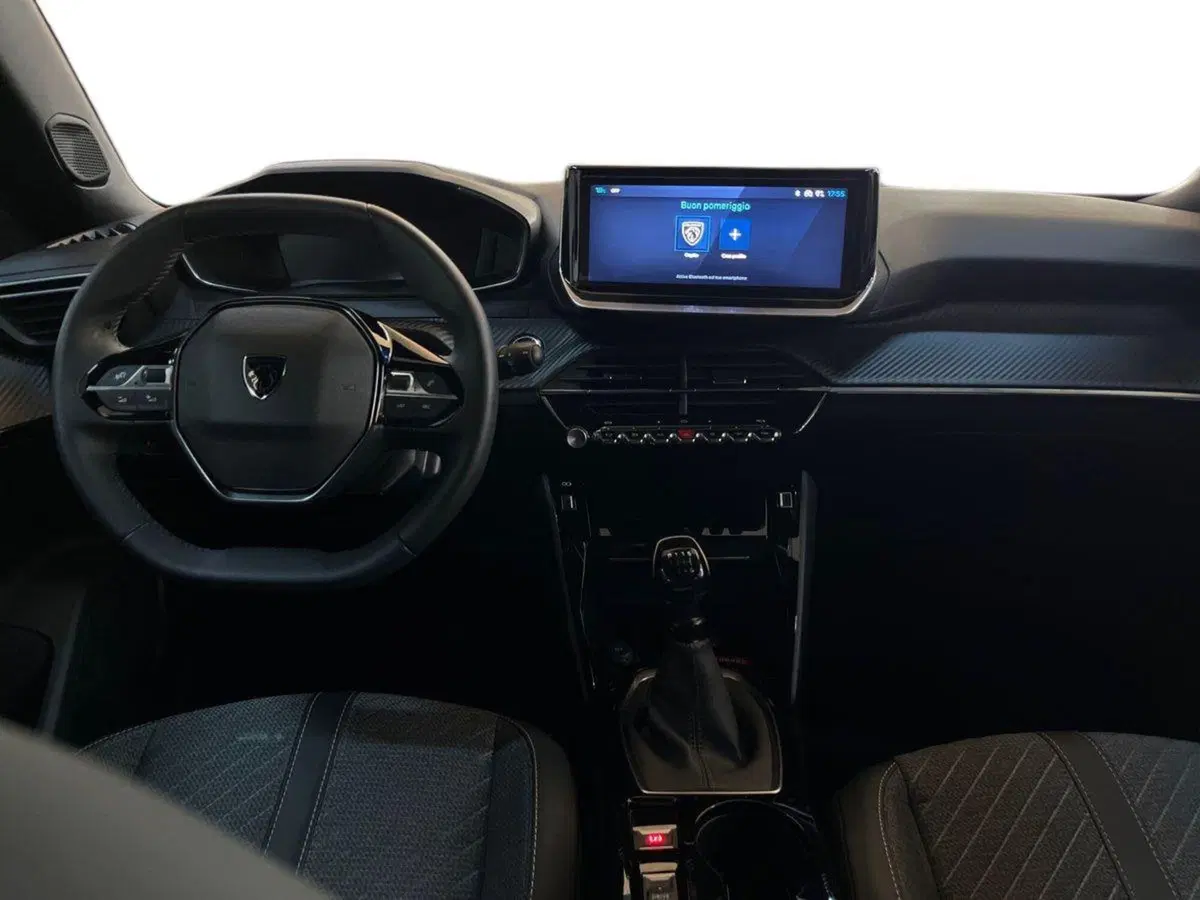 Peugeot 2008 usata a Bari (8)