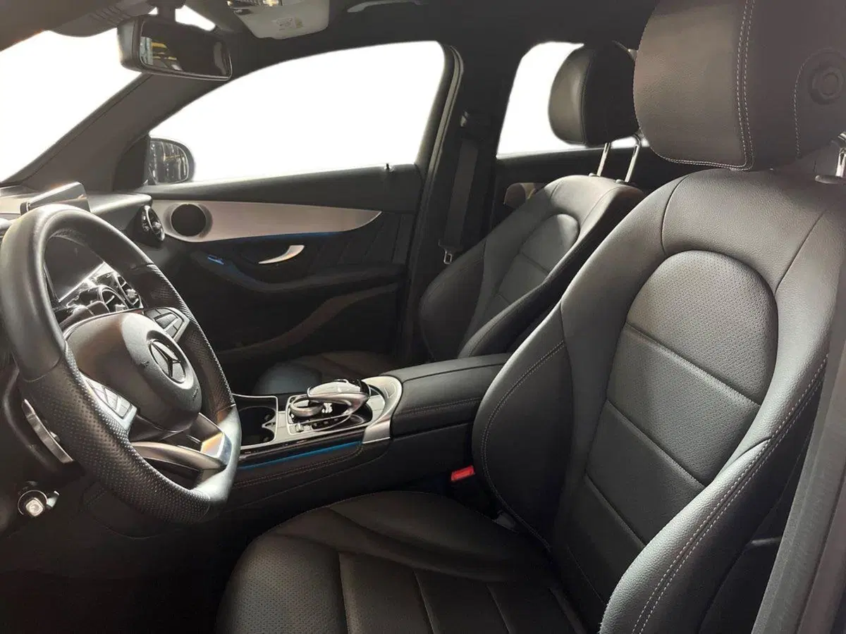 Mercedes-Benz GLC Coupé usata a Bari (7)
