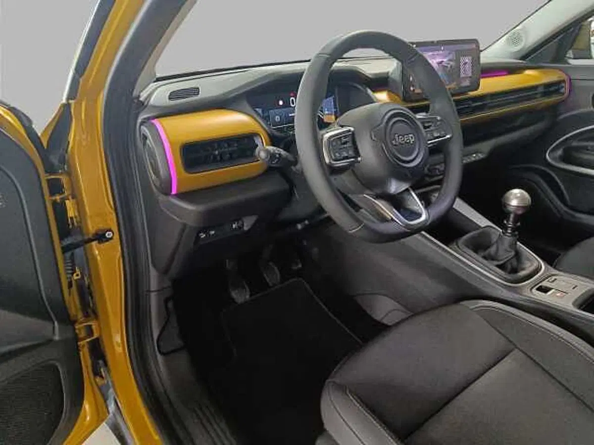 Jeep Avenger usata a Roma (11)