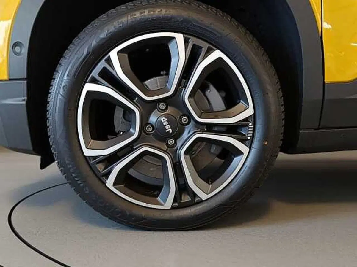 Jeep Avenger usata a Roma (7)