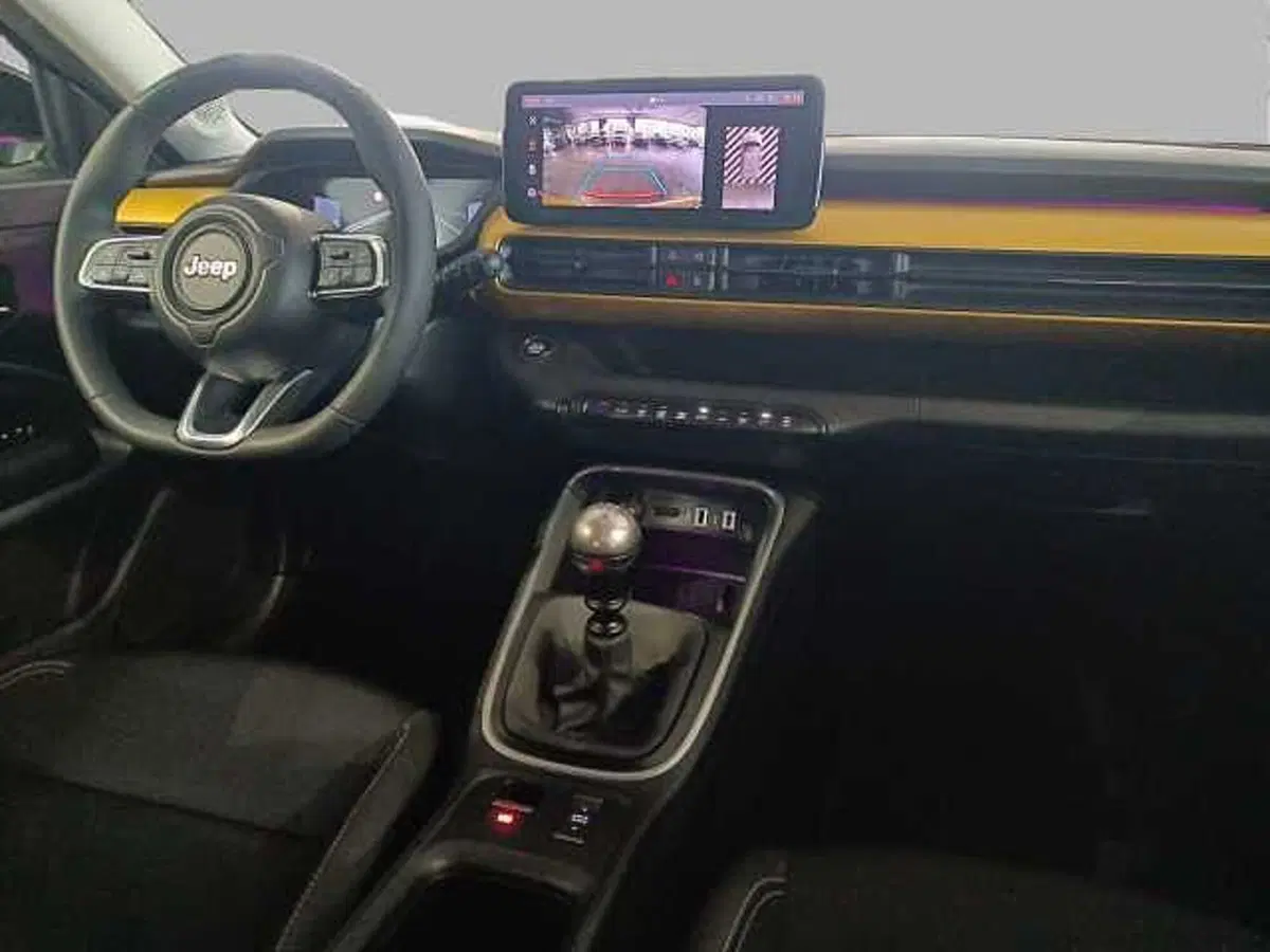Jeep Avenger usata a Roma (8)