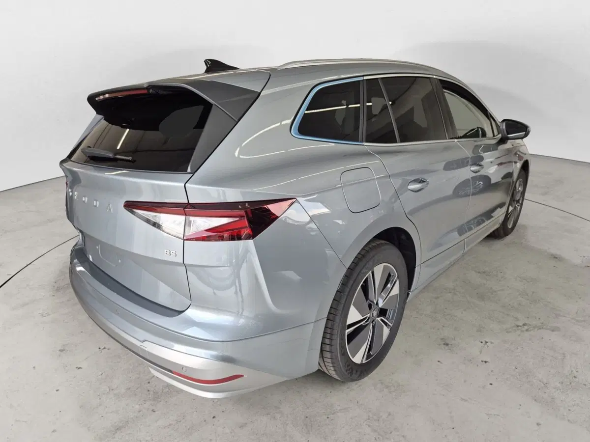 Skoda Enyaq nuova a Torino (10)