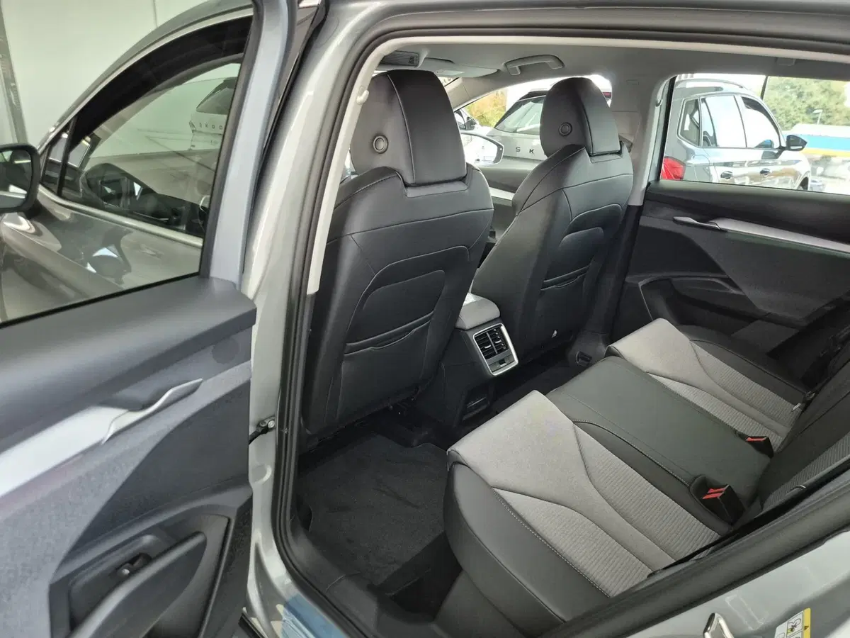 Skoda Enyaq nuova a Torino (12)
