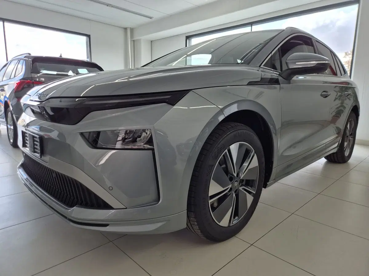 Skoda Enyaq nuova a Torino (6)