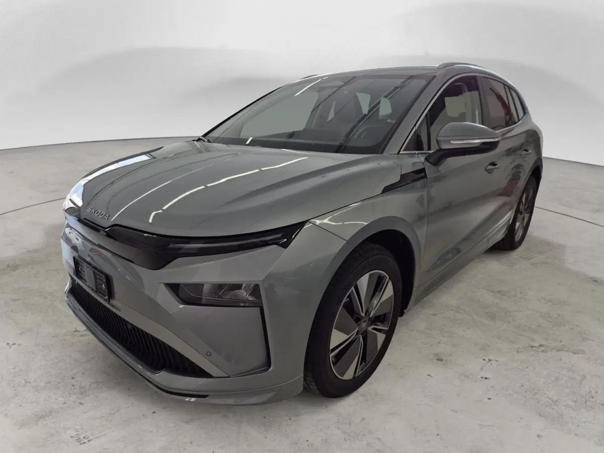 Skoda Enyaq nuova a Torino (7)