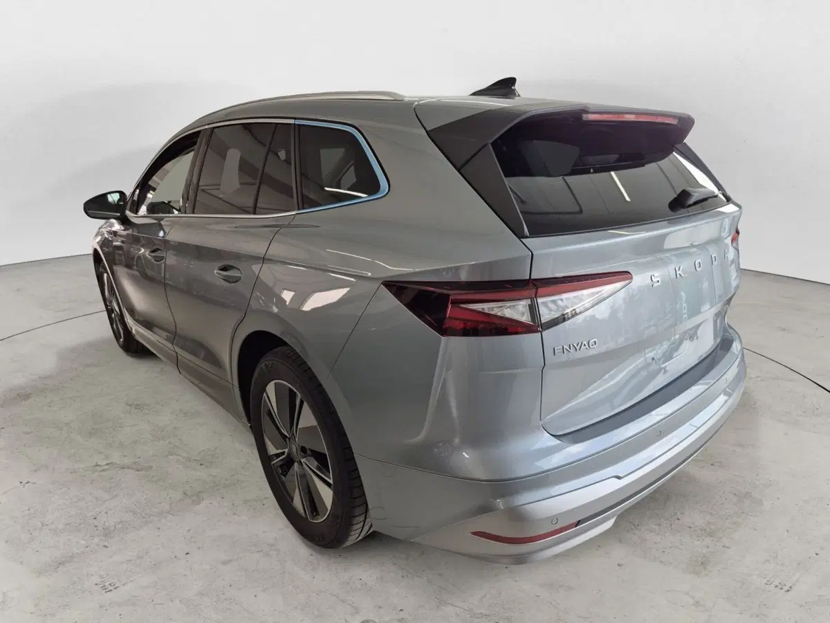 Skoda Enyaq nuova a Torino (9)