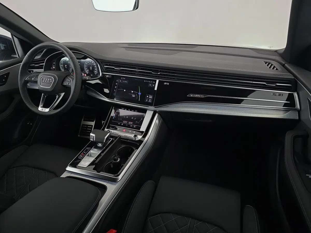 Audi Q8 Sportback usata a Cuneo (13)