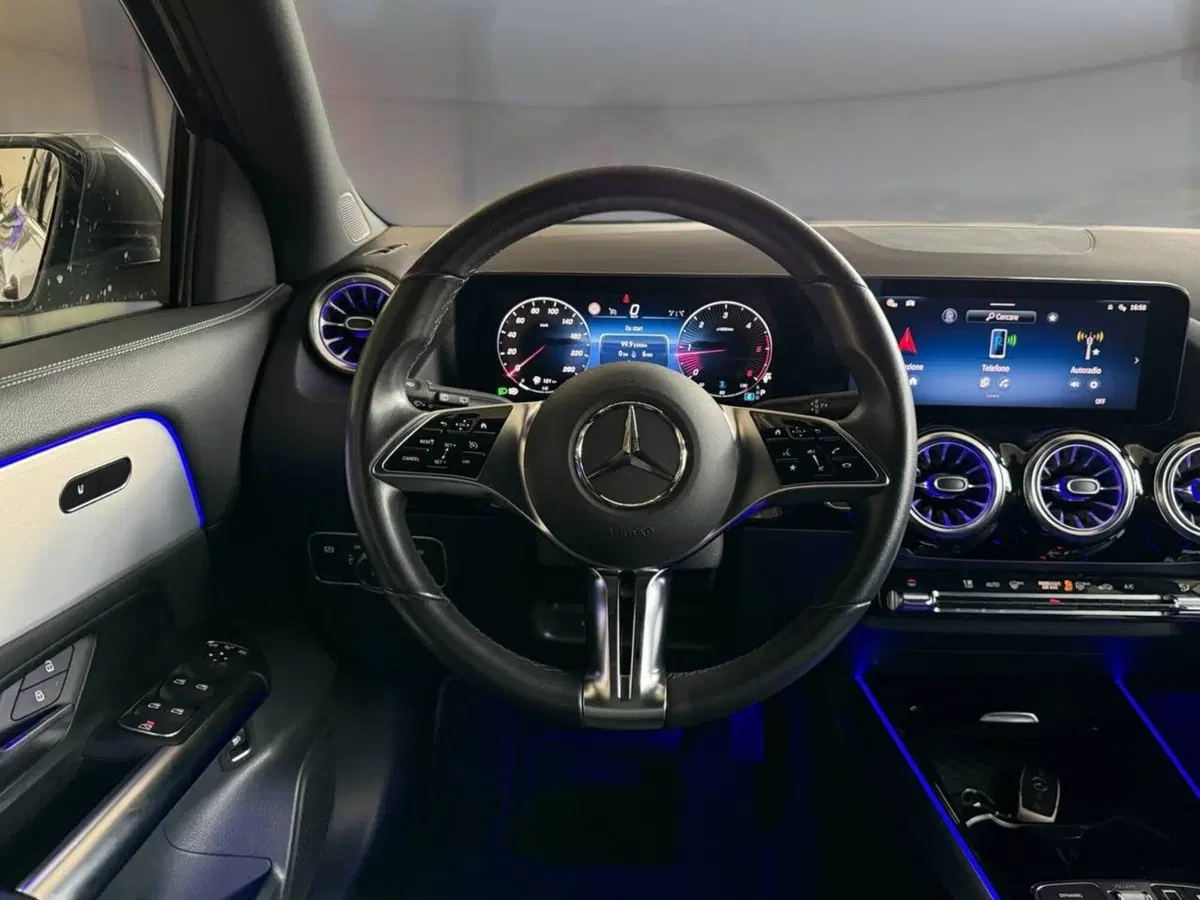Mercedes-Benz GLA SUV usata a Palermo (9)