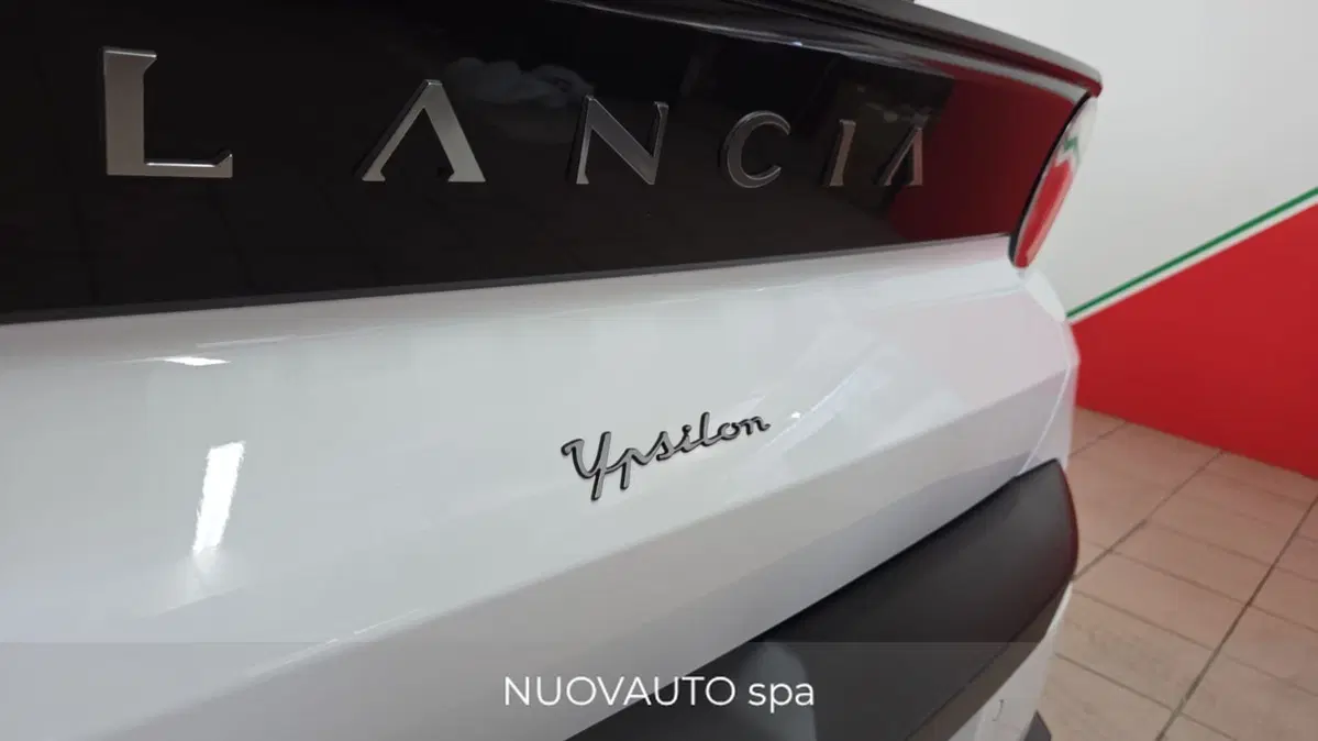 Lancia Ypsilon usata a Arezzo (18)