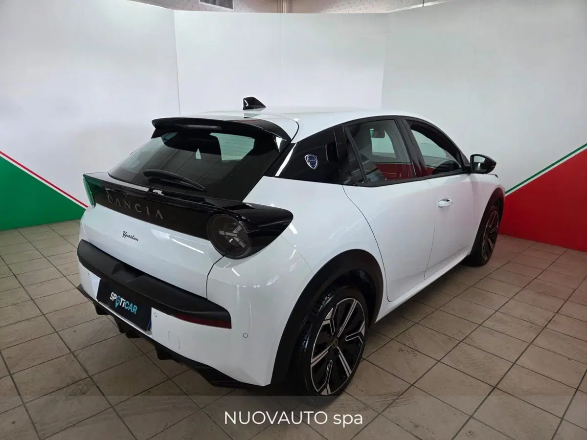 Lancia Ypsilon usata a Arezzo (4)
