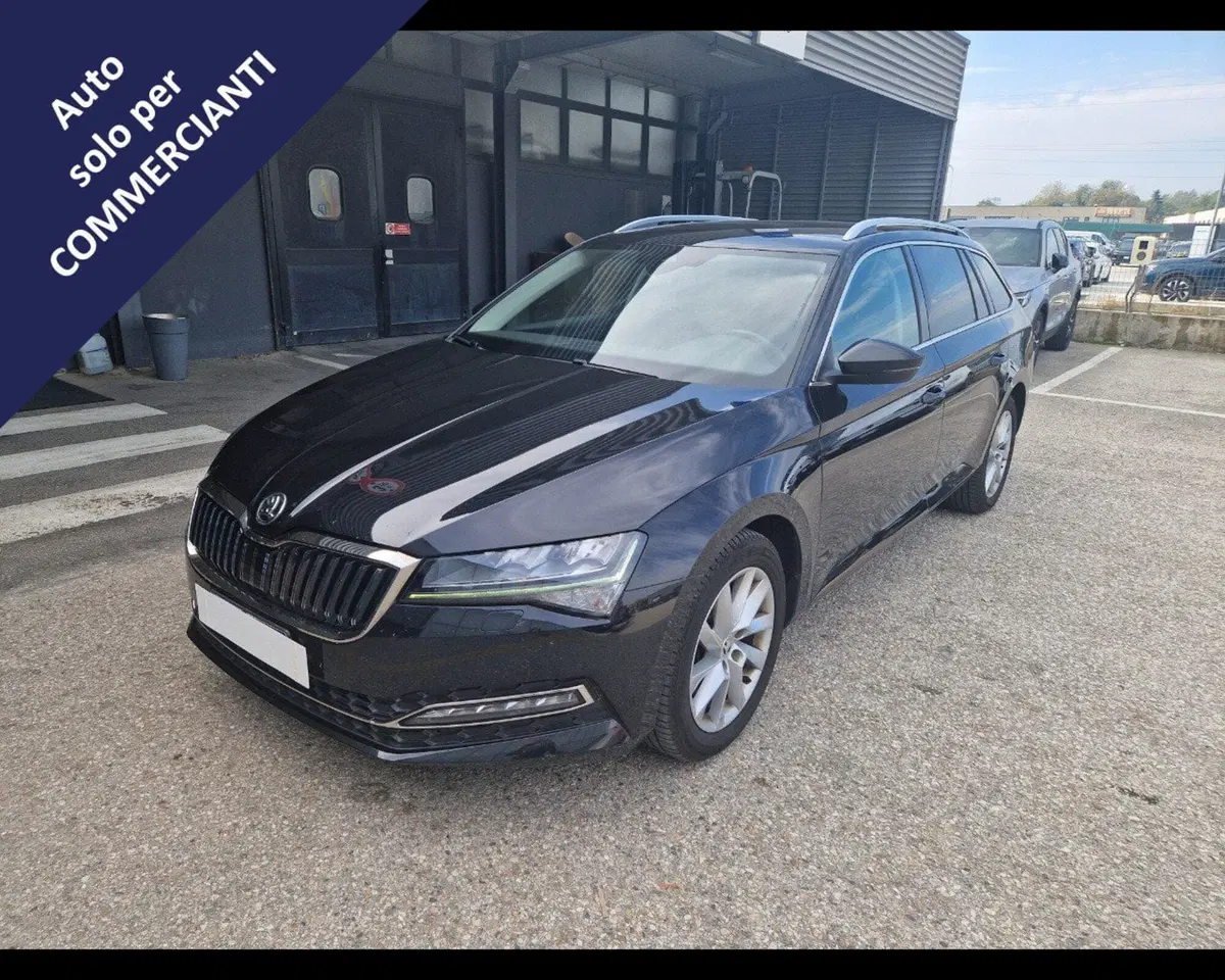 Skoda Superb Station Wagon usata a Ravenna