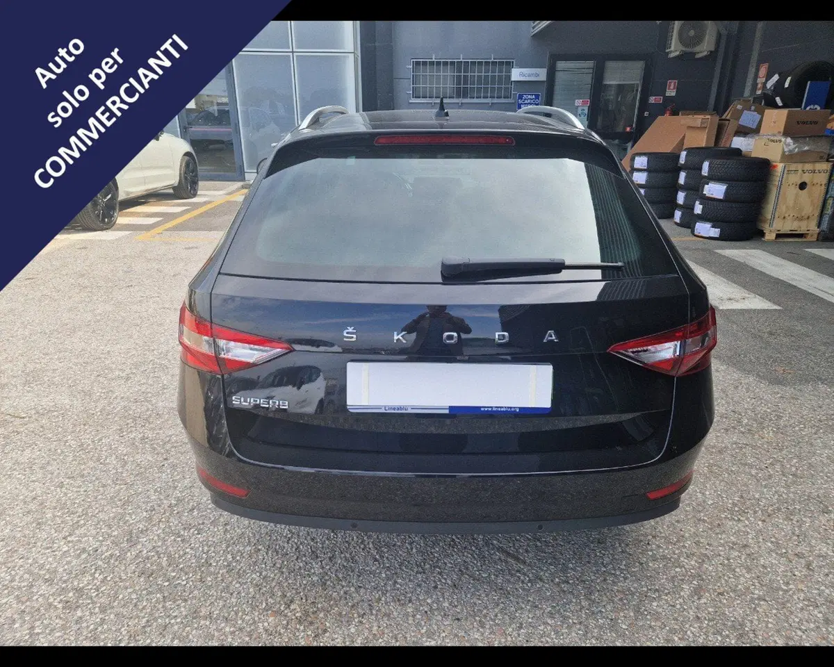 Skoda Superb Station Wagon usata a Ravenna (6)