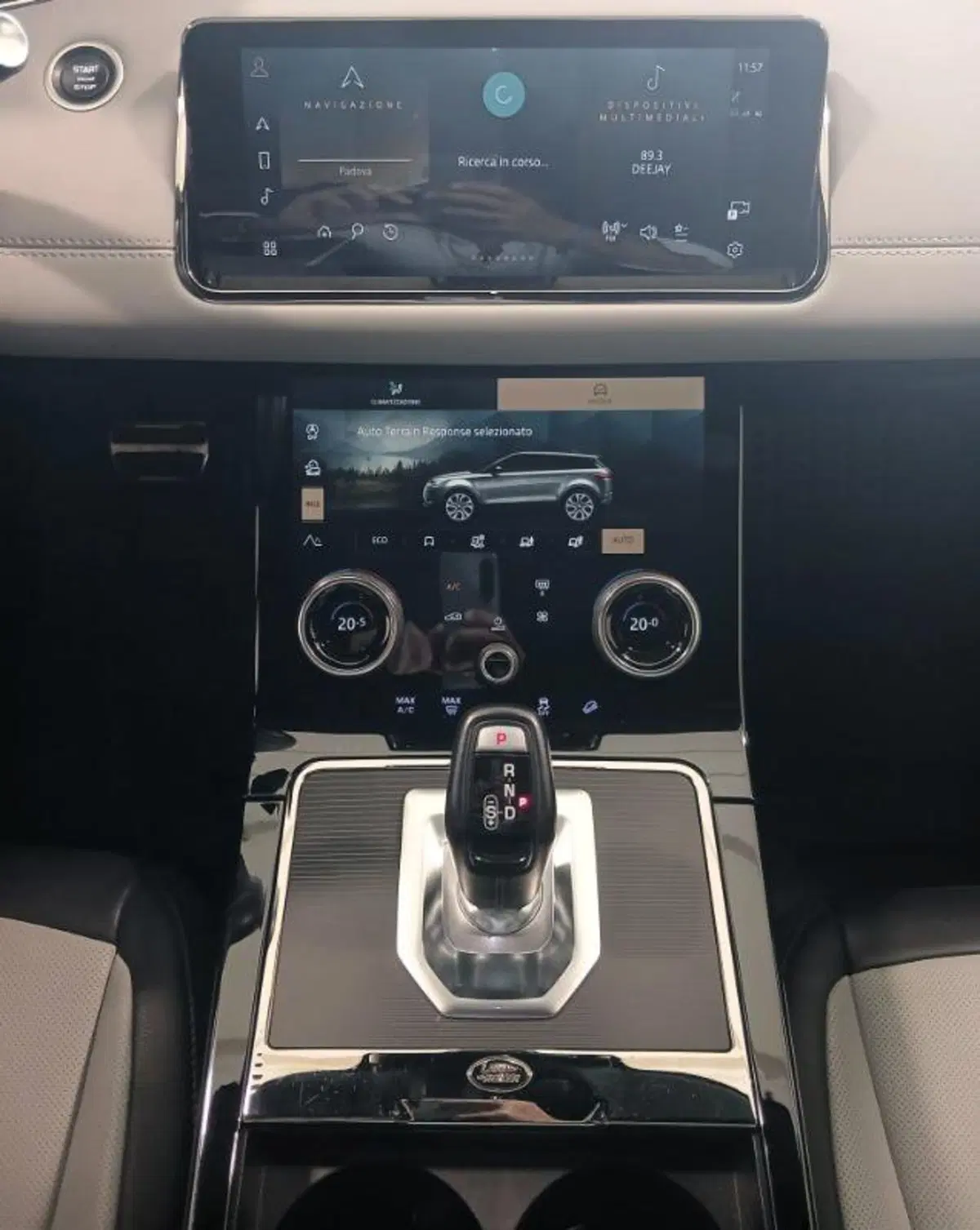 Land Rover Range Rover Evoque usata a Venezia (17)