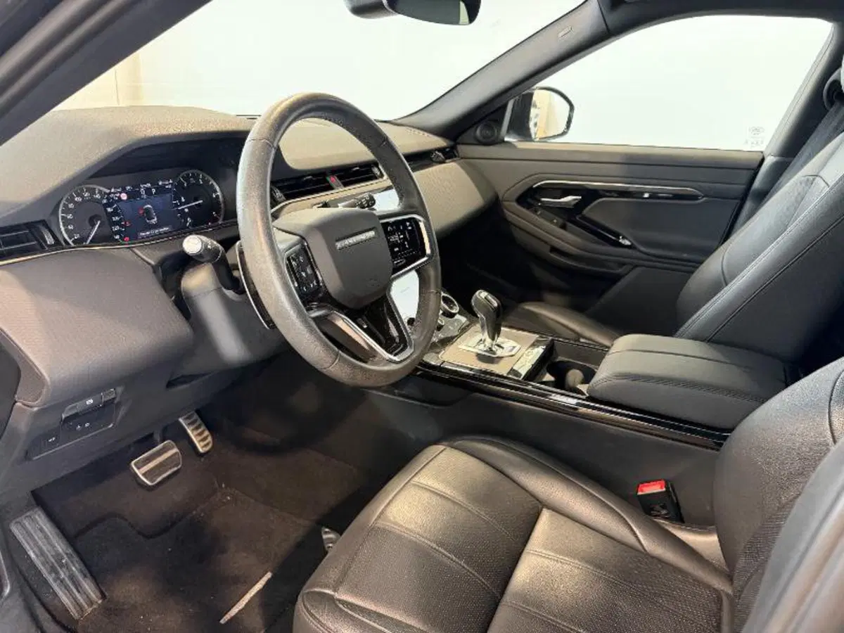 Land Rover Range Rover Evoque usata a Venezia (12)