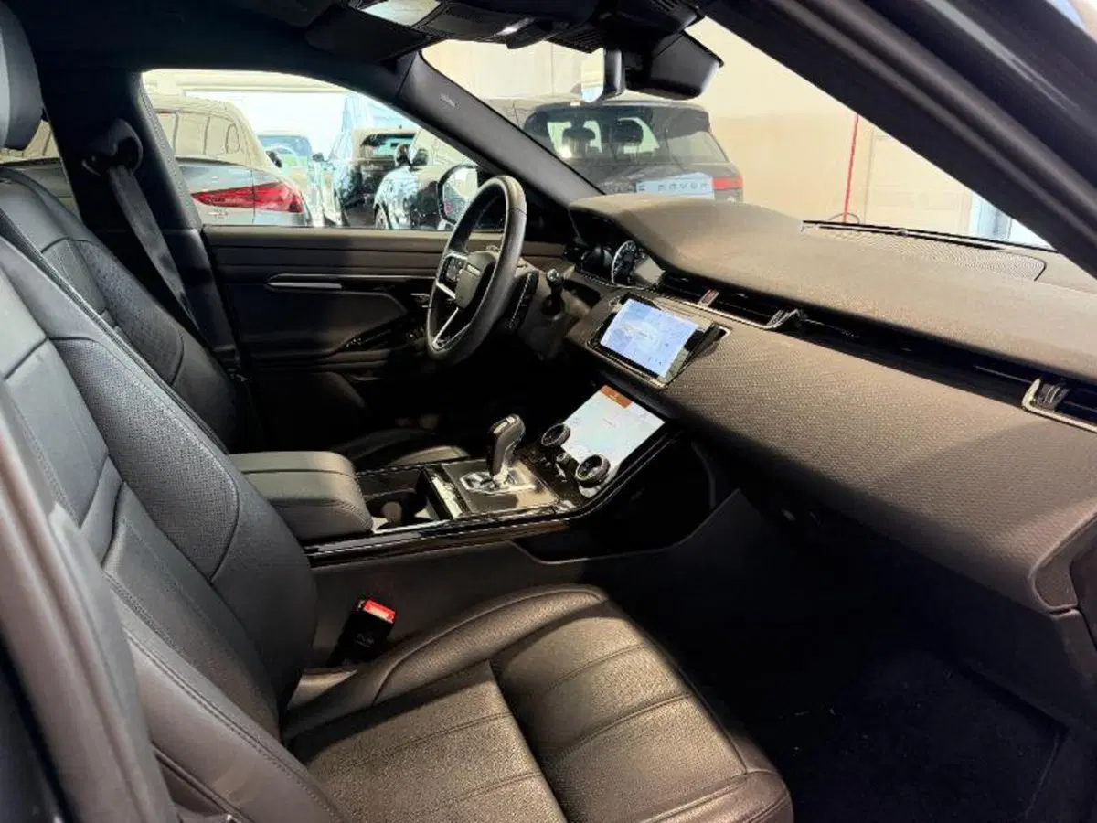 Land Rover Range Rover Evoque usata a Venezia (15)