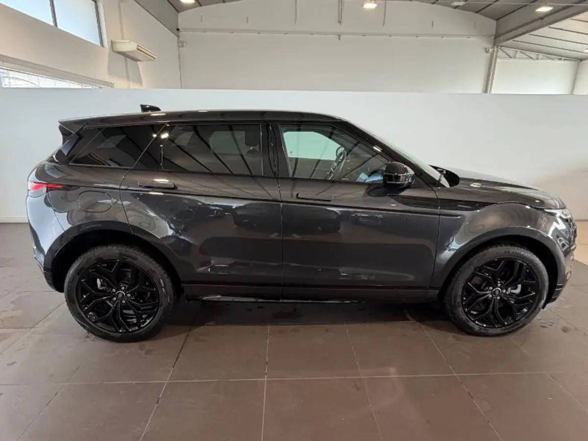 Land Rover Range Rover Evoque usata a Venezia (6)