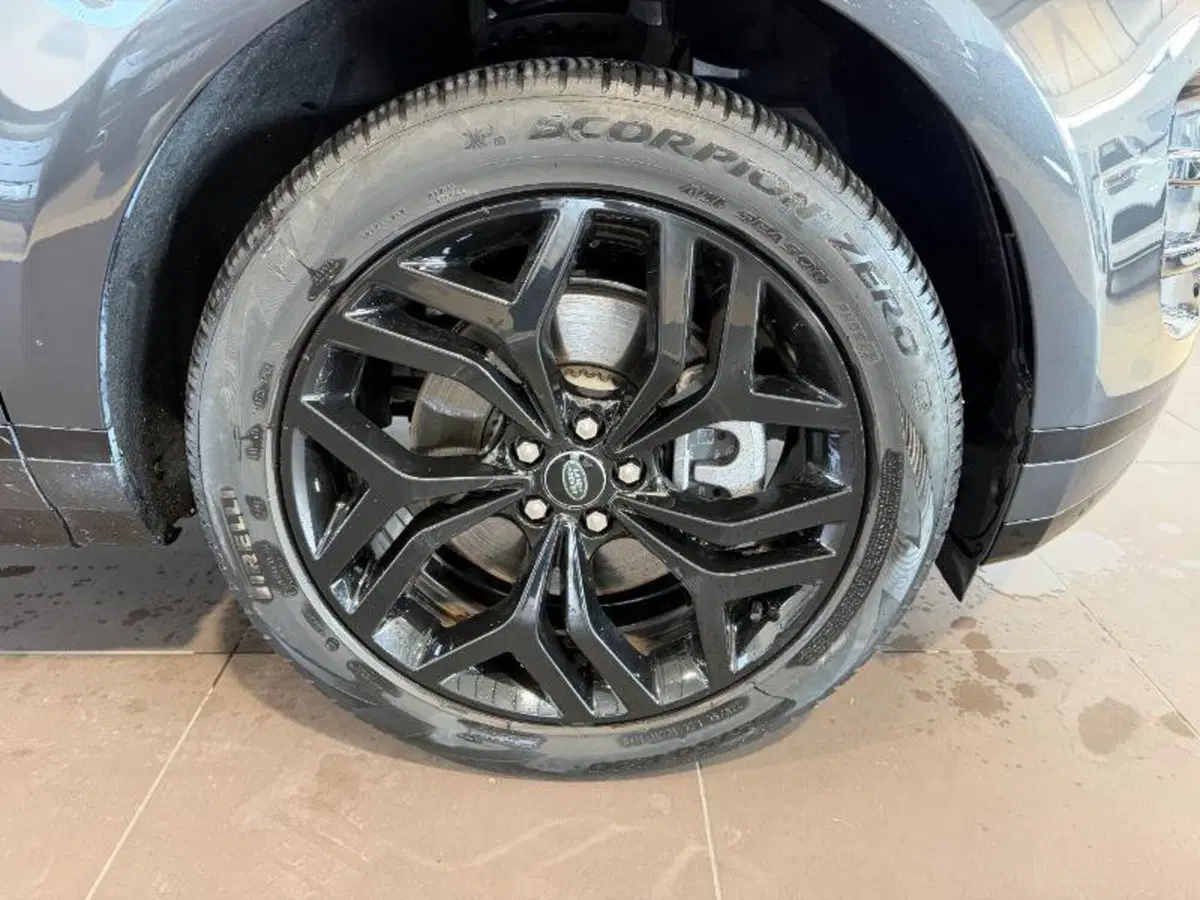 Land Rover Range Rover Evoque usata a Venezia (9)