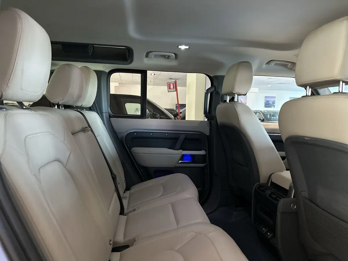 Land Rover Defender usata a Modena (14)